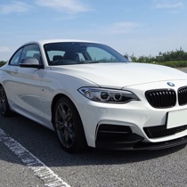 BMW BMW M235i FLAXY ブリリアントブルー