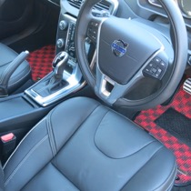 VOLVO VOLVO V40R-Design Carbon Edition SISAL レッド／ブラック