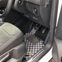 VW VW Tiguan SISAL シルバー／ブラック