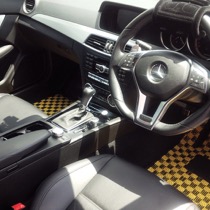 M-BENZ メルセデスベンツ　C63AMGクーペ SISAL イエロー／ブラック