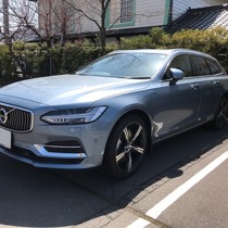 VOLVO ボルボV90　T8 QUEST ウォームブラック