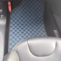 KARO装着事例 SISAL PEUGEOT ２０８