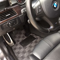 KARO装着事例 WOOLY prime BMW ３シリーズ