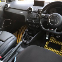 KARO装着事例 SISAL AUDI Ｓ1スポーツバック