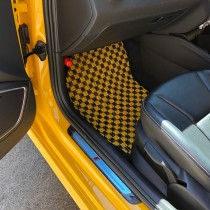 KARO装着事例 SISAL AUDI Ｓ1スポーツバック