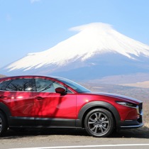 KARO装着事例 KRONE マツダ ＣＸ－３０