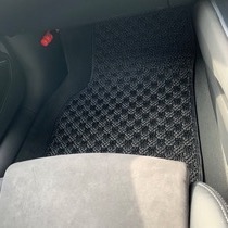 KARO装着事例 SISAL AUDI ＴＴ