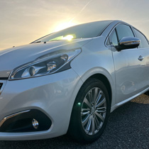 KARO装着事例 SISAL PEUGEOT ２０８