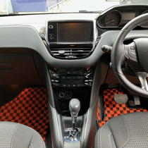 KARO装着事例 SISAL PEUGEOT ２０８