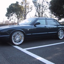 KARO装着事例 FLAXY JAGUAR　 XJR