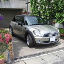 KARO装着事例 QUEST BMW MINI