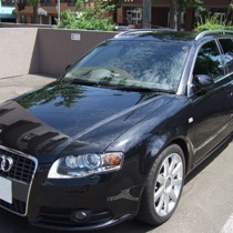 KARO装着事例 FLAXY AUDI　A4アバント