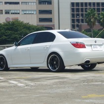 KARO装着事例 SISAL BMW　5シリーズ