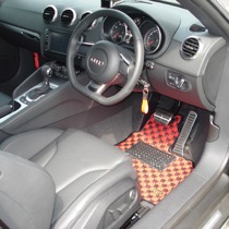 KARO装着事例 SISAL AUDI　TT