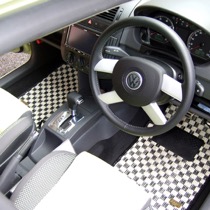 KARO装着事例 SISAL VOLKSWAGEN クロスポロ