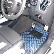 KARO装着事例 SISAL AUDI　Ｑ５