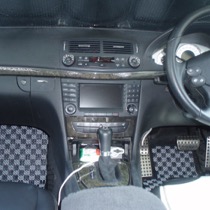 KARO装着事例 SISAL MERCEDES BENZ　Ｅクラス