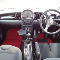 KARO装着事例 FLAXY BMW　ＭＩＮＩ