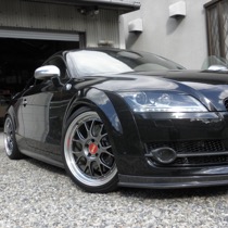 KARO装着事例 FLAXY AUDI　ＴＴ