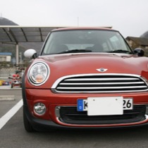 KARO装着事例 SISAL BMW　ＭＩＮＩ