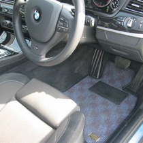 KARO装着事例 WOOLY BMW　５シリーズ