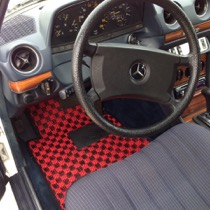 KARO装着事例 SISAL MERCEDES BENZ　３００