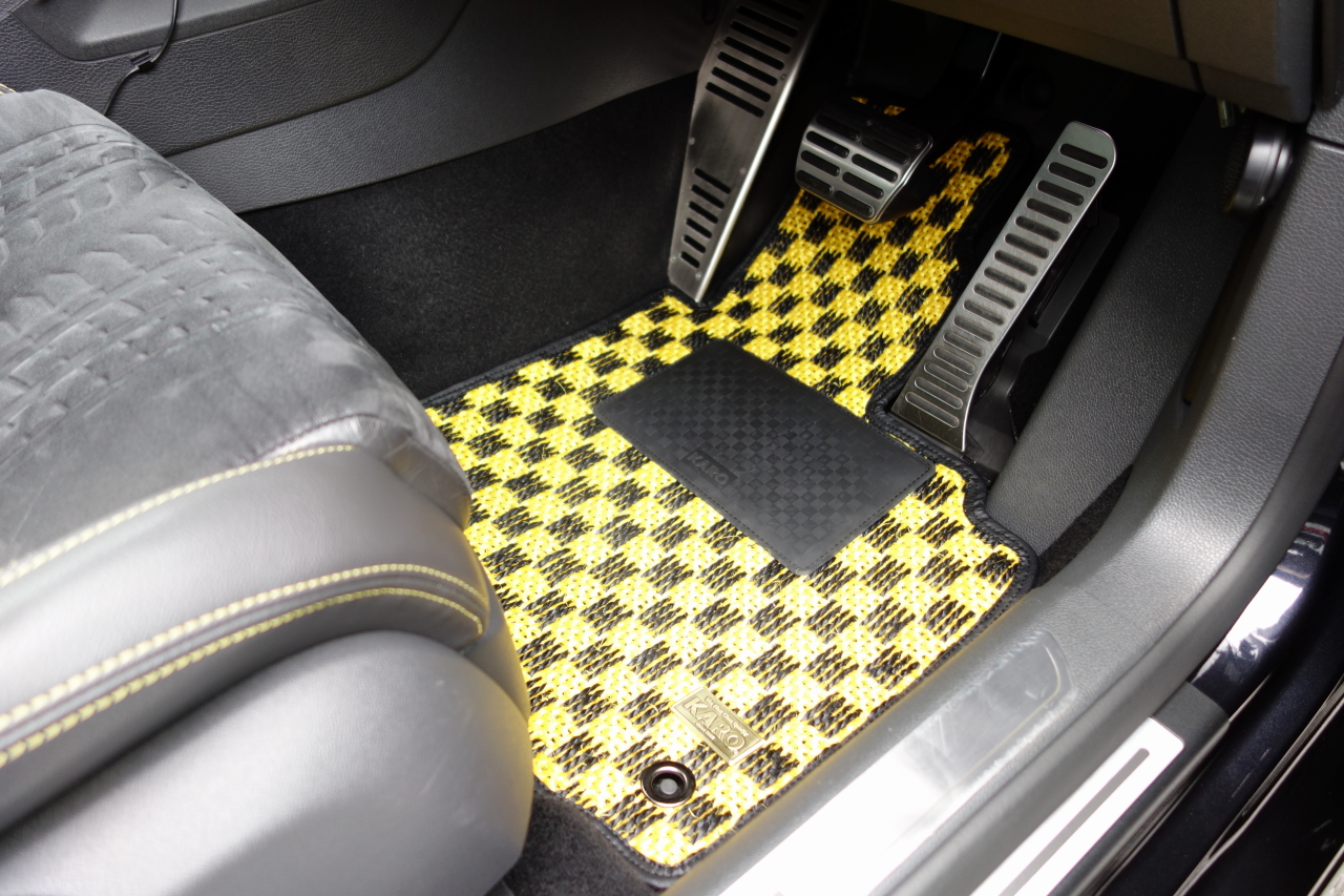 VW ゴルフ5 | VW | 装着例 | KARO | オーダーメイド カーマット 