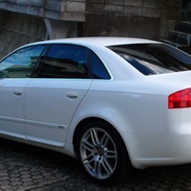 KARO装着事例 KRONE AUDI　Ａ４