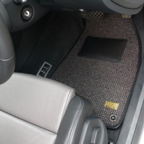 KARO装着事例 KRONE AUDI　Ａ４