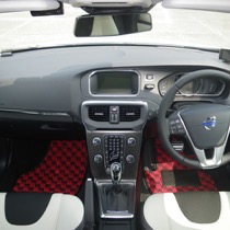 KARO装着事例 SISAL VOLVO　Ｖ４０