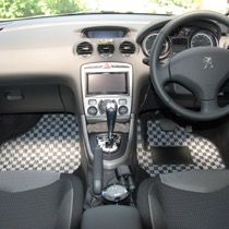 KARO装着事例 SISAL PEUGEOT　３０８