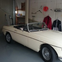 KARO装着事例 SISAL BMH　MGB Mk1