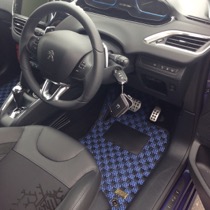 KARO装着事例 SISAL PEUGEOT　２０８